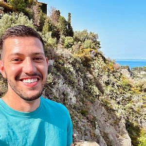 Taormina Gay Guide (2024) – Hotels, Bars & Local Gay Life